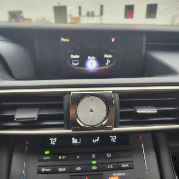 2019 Lexus IS 3rd Gen - Image 18 of 19