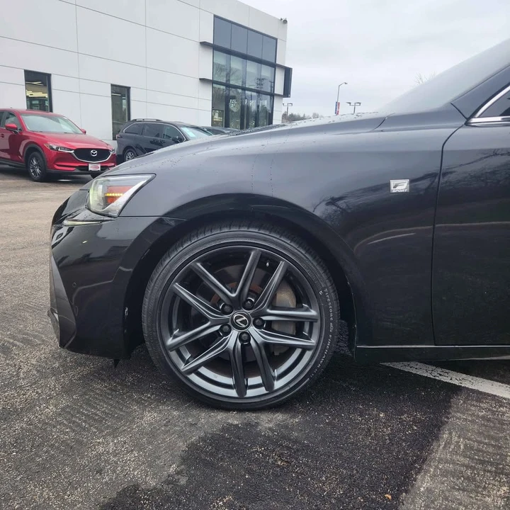2019 Lexus IS 3rd Gen - Image 10 of 19