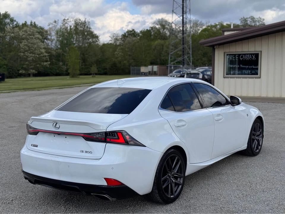 2019 Lexus IS 3rd Gen - Image 6 of 20