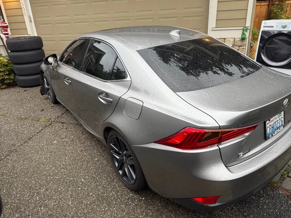 2019 Lexus IS 3rd Gen - Image 6 of 10