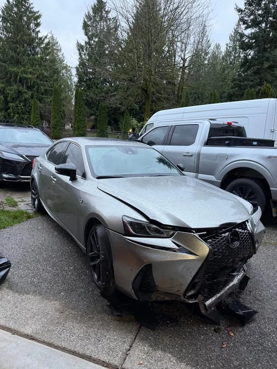 2019 Lexus IS 3rd Gen - Image 2 of 10