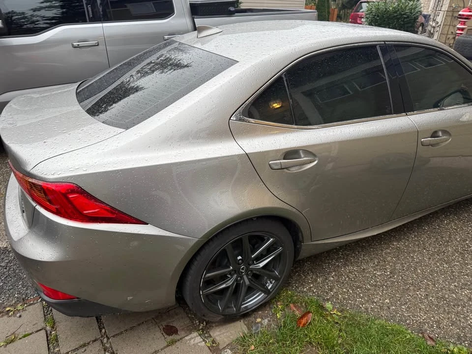 2019 Lexus IS 3rd Gen - Image 5 of 10