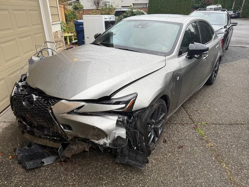 2019 Lexus IS 3rd Gen - Image 3 of 10