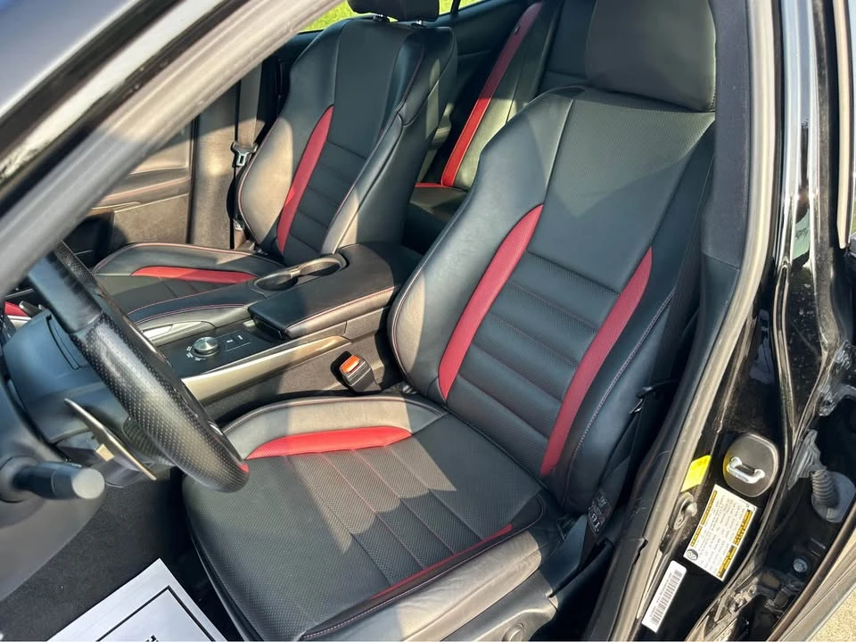 2019 Lexus IS 3rd Gen - Image 7 of 10