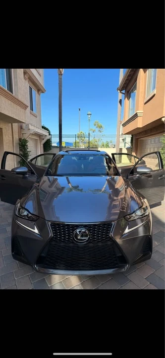 2019 Lexus IS 3rd Gen - Image 5 of 5