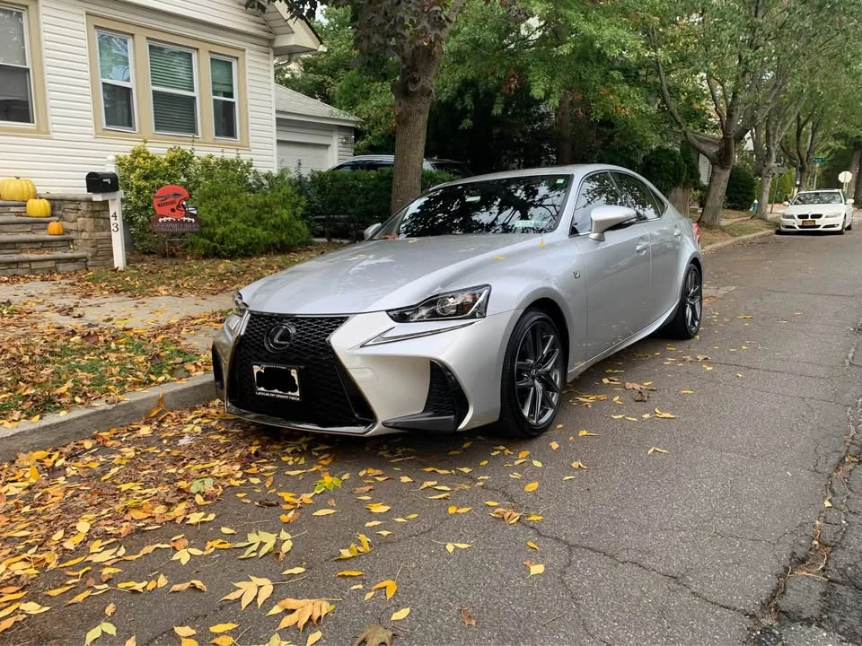 2019 Lexus IS 3rd Gen - Image 2 of 11