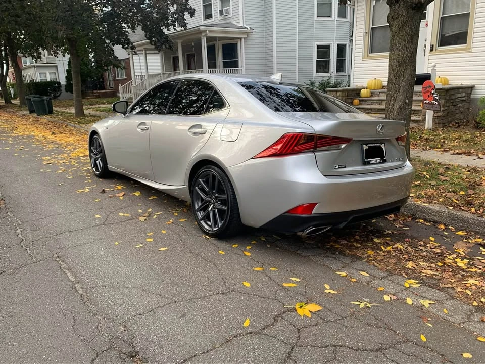 2019 Lexus IS 3rd Gen - Image 5 of 11