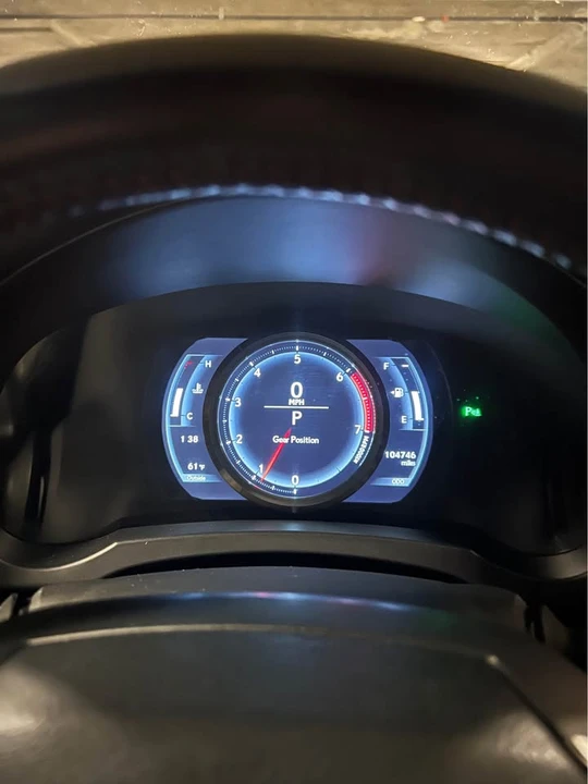 2019 Lexus IS 3rd Gen - Image 15 of 20