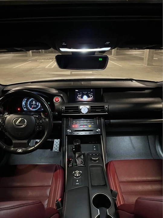 2019 Lexus IS 3rd Gen - Image 16 of 20