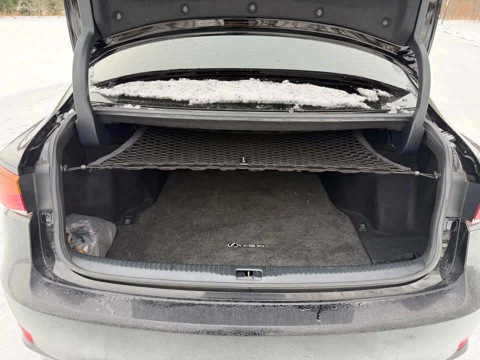2019 Lexus IS 3rd Gen - Image 11 of 16