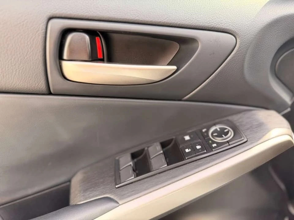 2019 Lexus IS 3rd Gen - Image 14 of 17