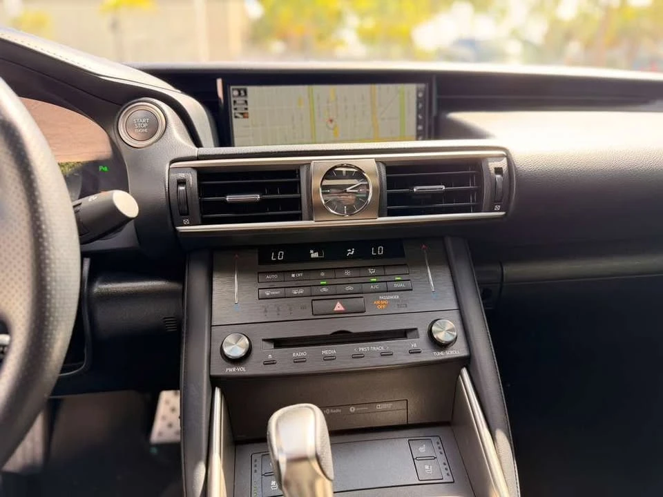2019 Lexus IS 3rd Gen - Image 17 of 17