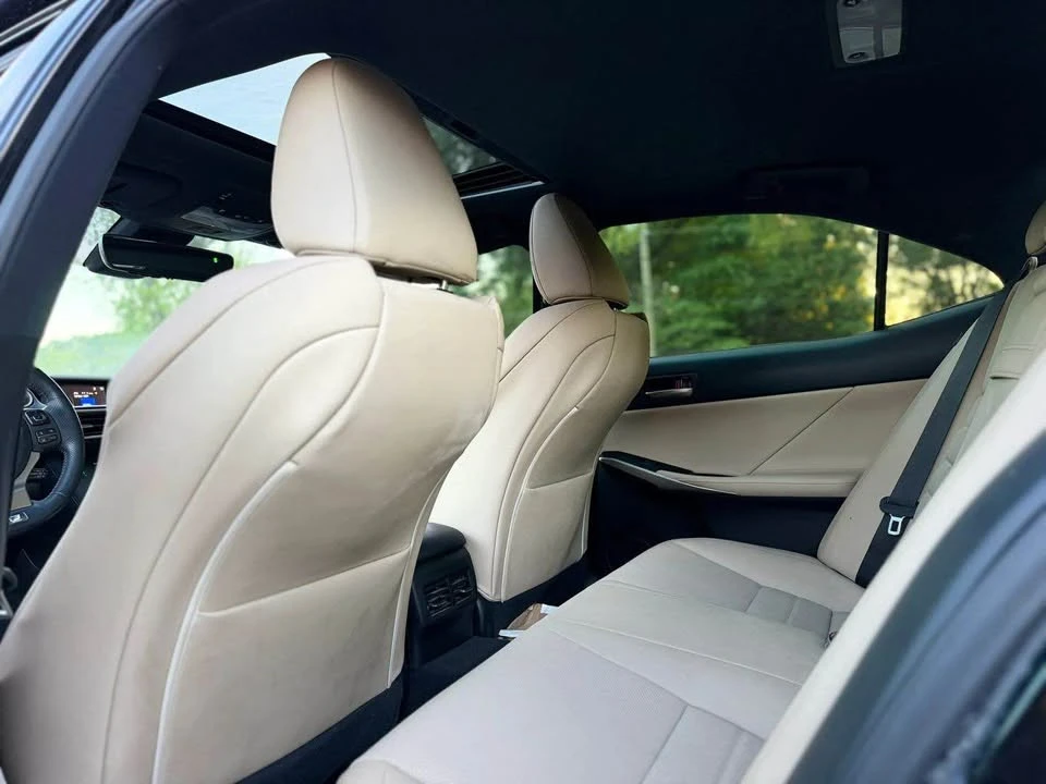 2019 Lexus IS 3rd Gen - Image 12 of 12