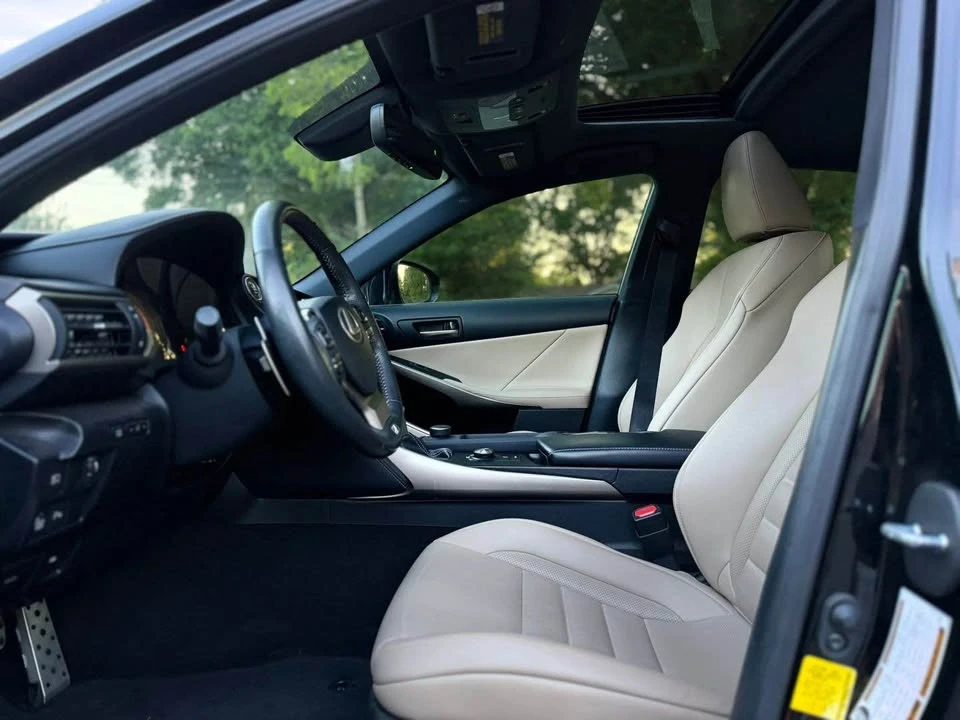 2019 Lexus IS 3rd Gen - Image 7 of 12