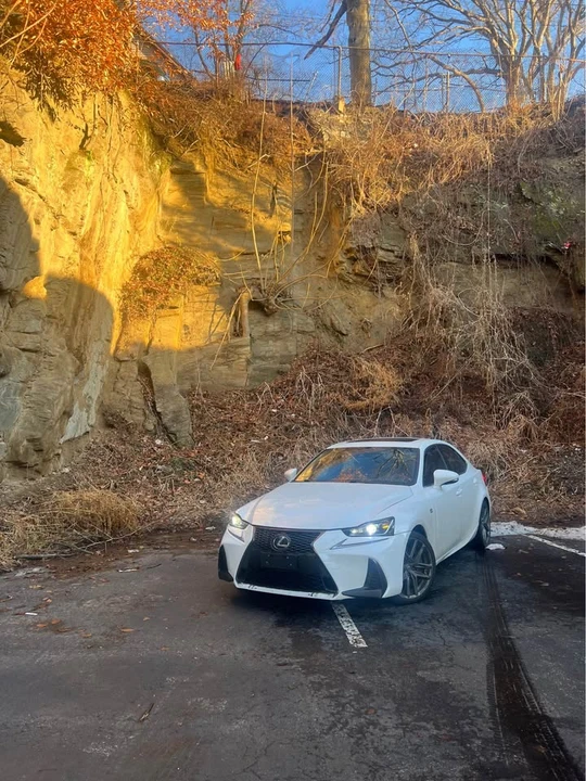 2019 Lexus IS 3rd Gen - Image 2 of 11