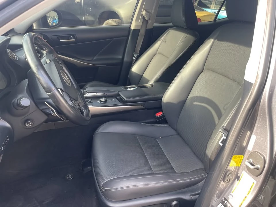 2019 Lexus IS 3rd Gen - Image 11 of 20