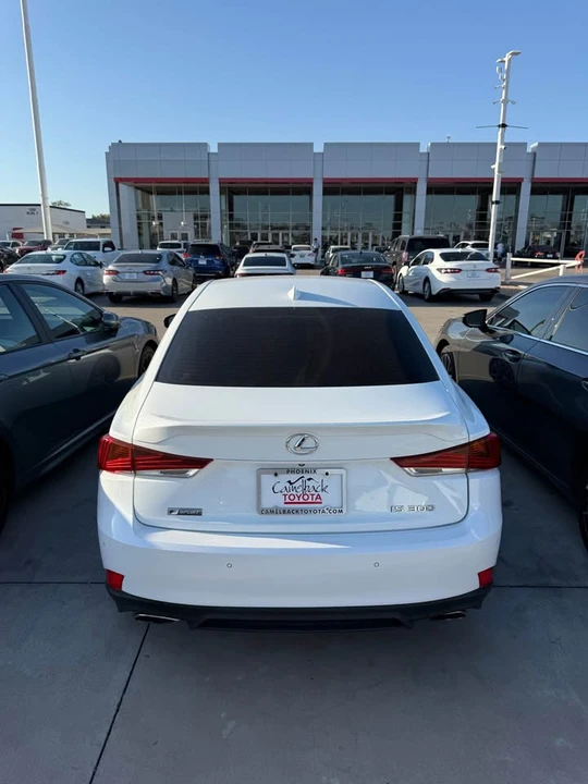 2019 Lexus IS 3rd Gen - Image 6 of 9
