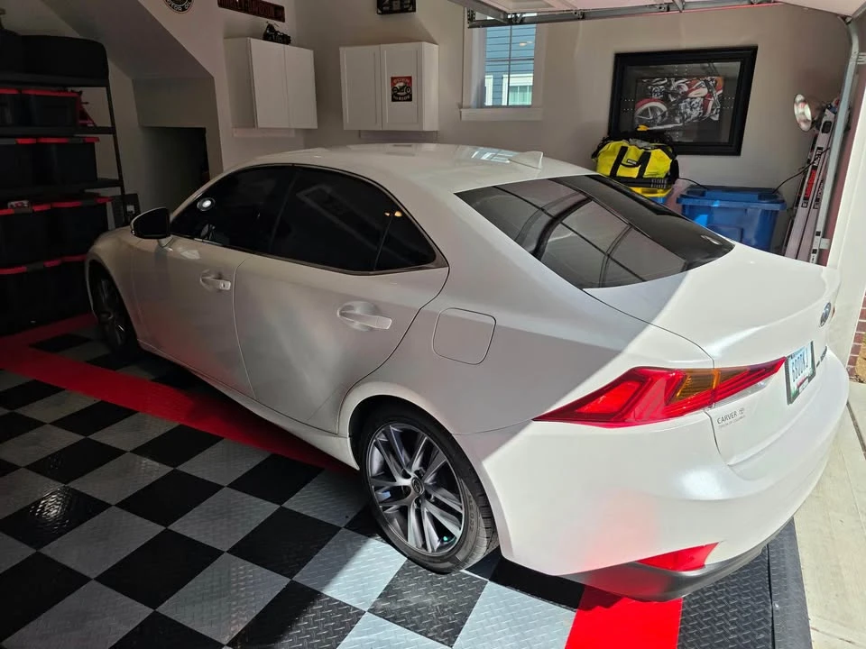 2019 Lexus IS 3rd Gen - Image 5 of 10