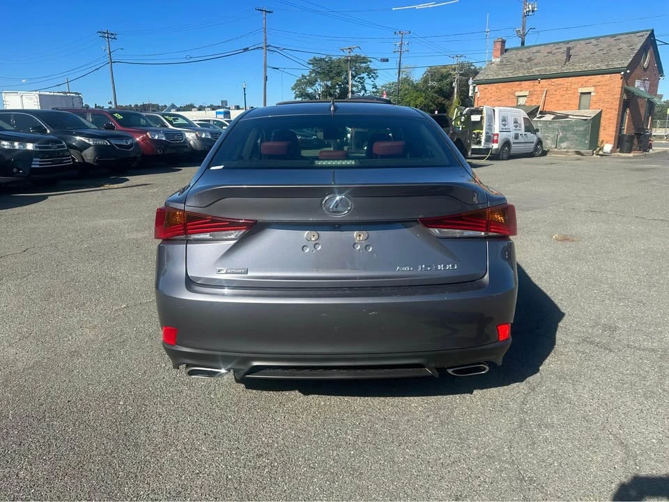 2019 Lexus IS 3rd Gen - Image 5 of 9