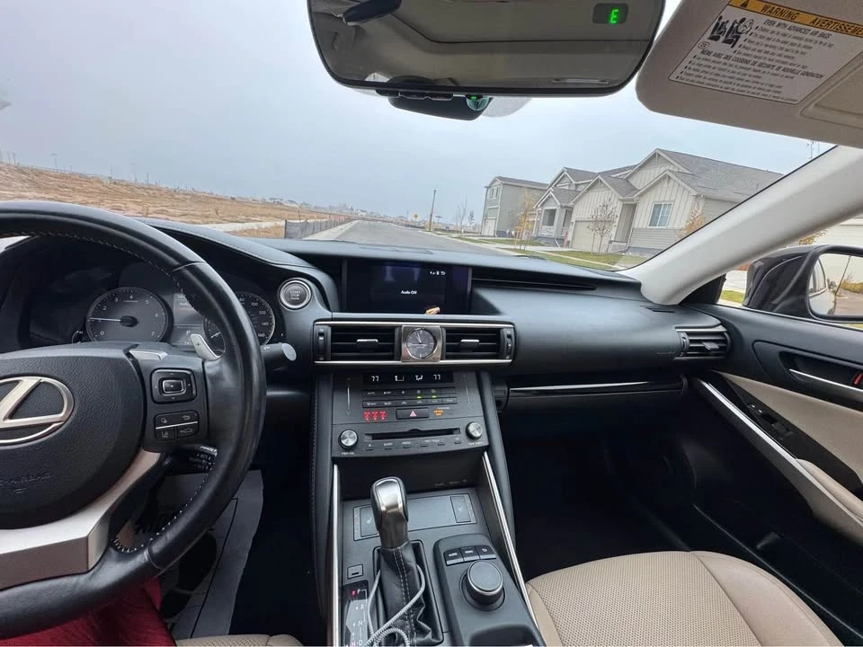 2019 Lexus IS 3rd Gen - Image 8 of 12