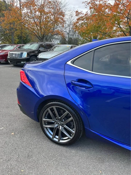 2019 Lexus IS 3rd Gen - Image 8 of 20