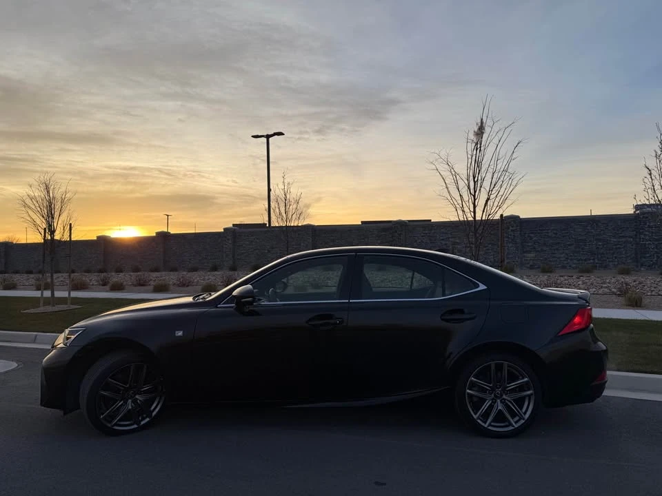 2019 Lexus IS 3rd Gen - Image 3 of 12