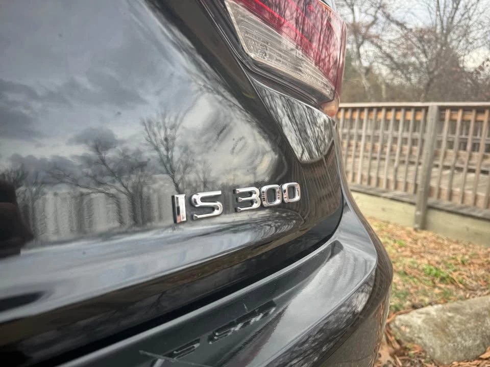 2019 Lexus IS 3rd Gen - Image 7 of 18