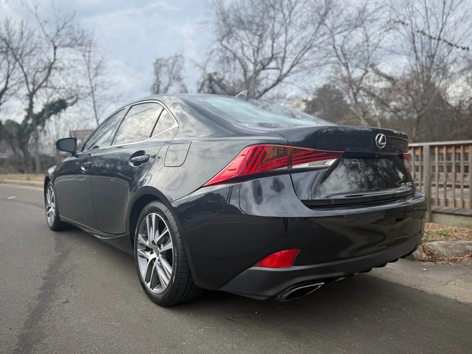 2019 Lexus IS 3rd Gen - Image 8 of 18