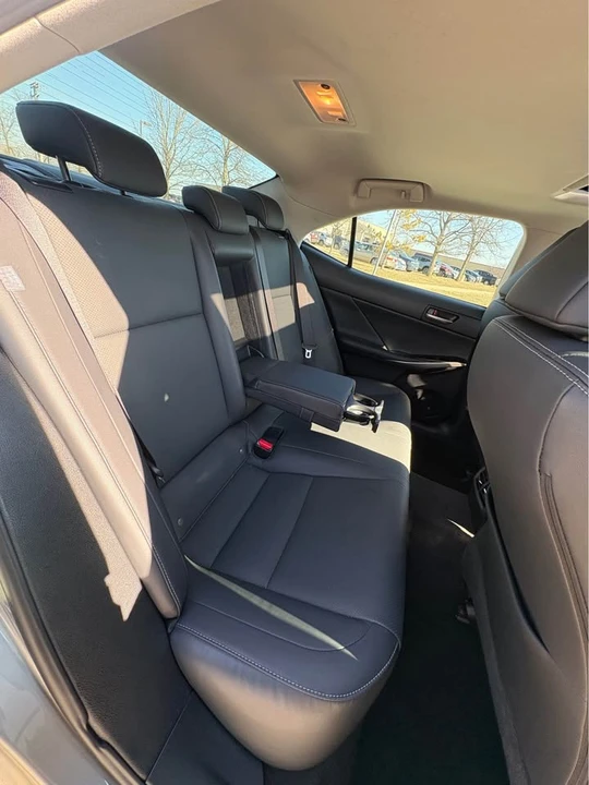 2019 Lexus IS 3rd Gen - Image 18 of 18