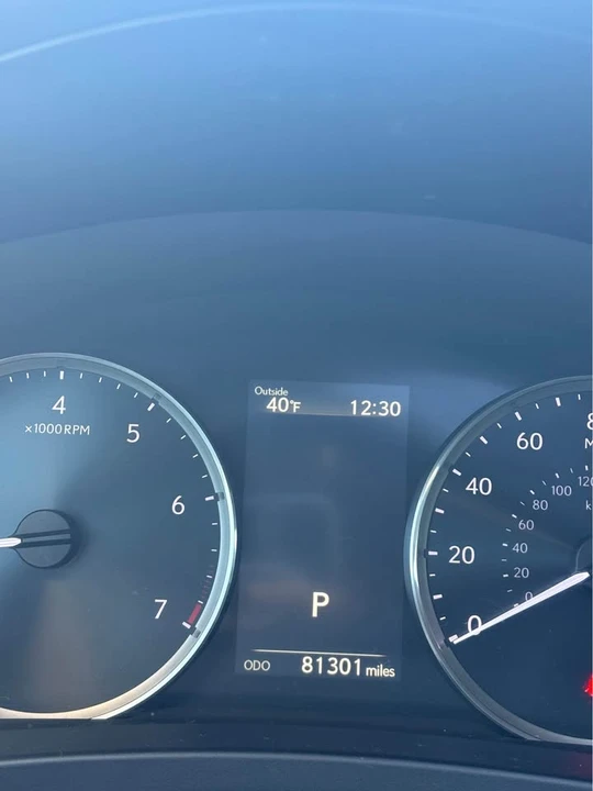2019 Lexus IS 3rd Gen - Image 8 of 18