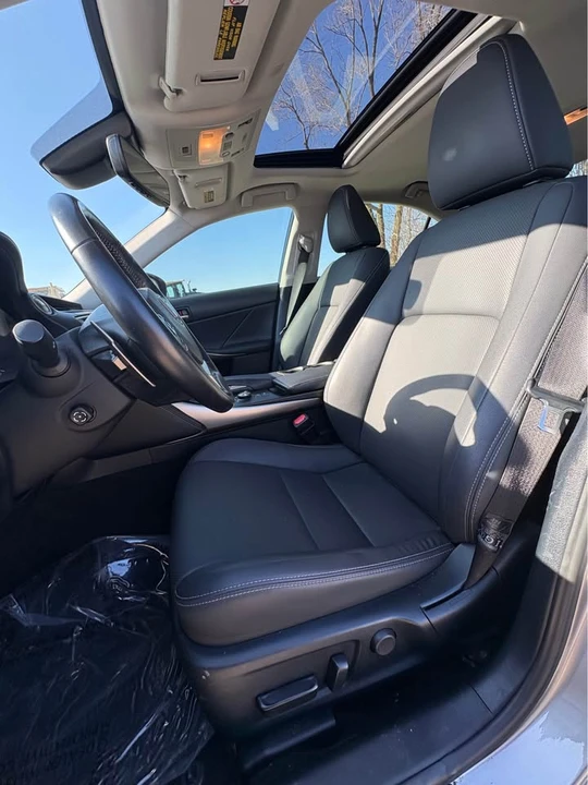 2019 Lexus IS 3rd Gen - Image 12 of 18