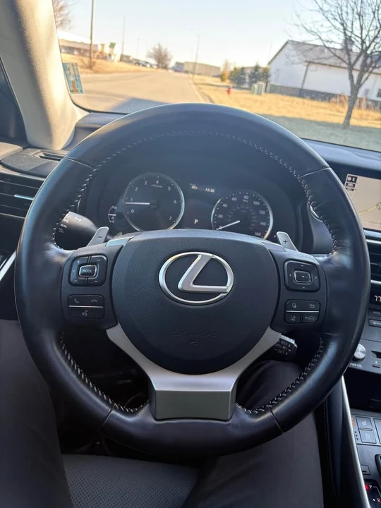 2019 Lexus IS 3rd Gen - Image 9 of 18