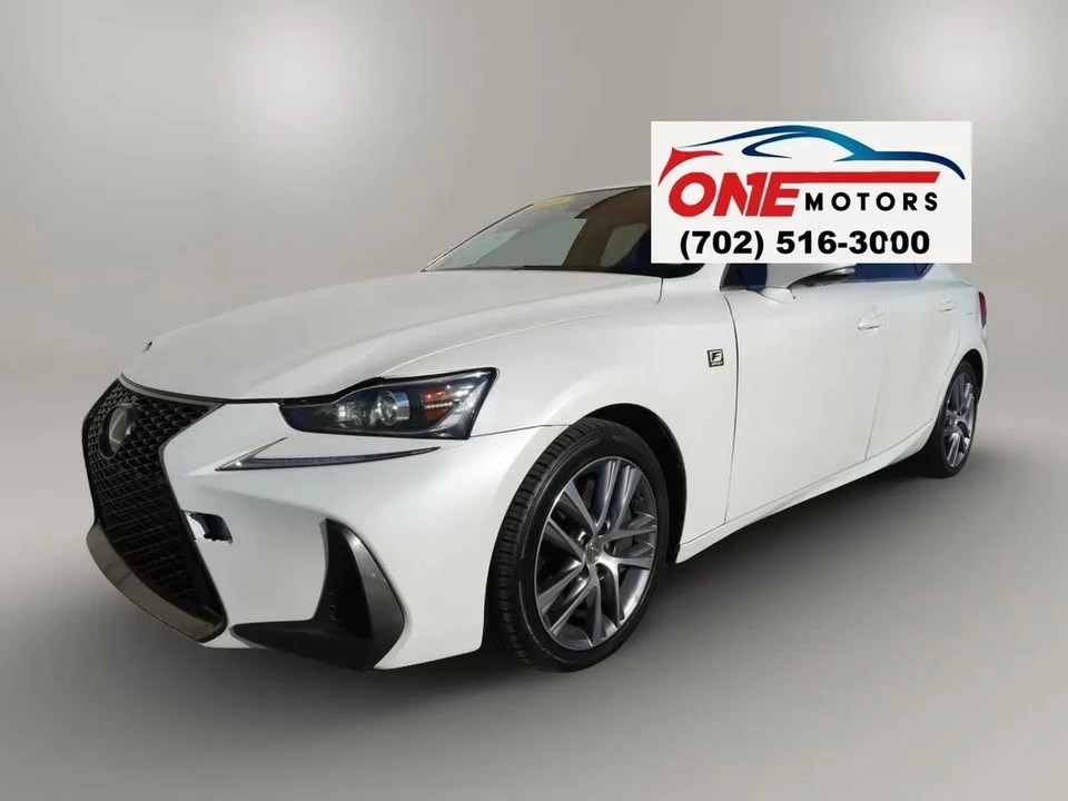 2019 Lexus IS 3rd Gen - Image 4 of 20