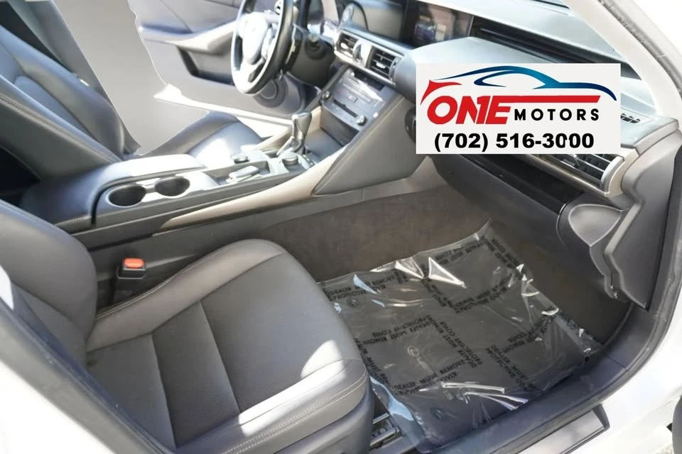2019 Lexus IS 3rd Gen - Image 14 of 20