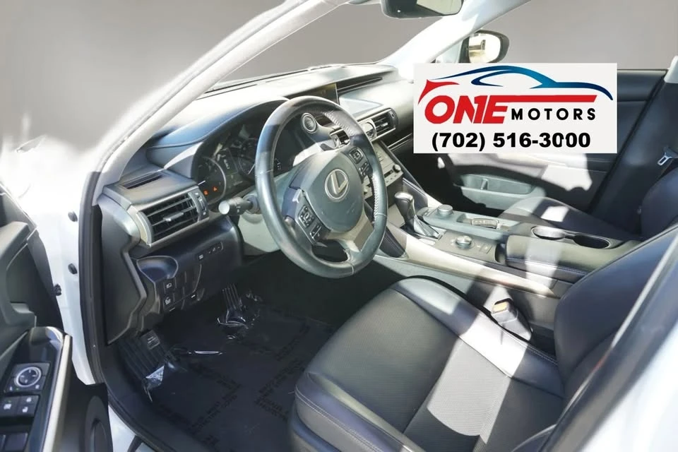 2019 Lexus IS 3rd Gen - Image 13 of 20