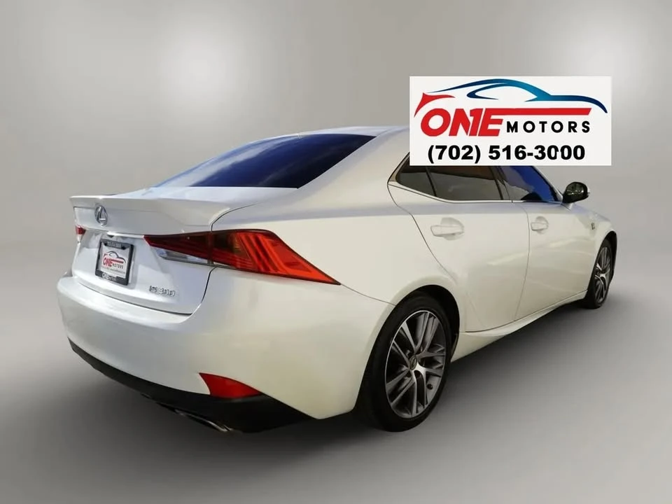 2019 Lexus IS 3rd Gen - Image 7 of 20