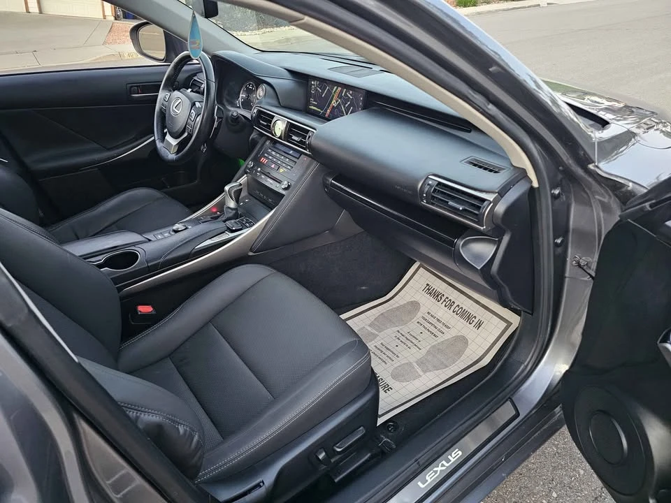 2019 Lexus IS 3rd Gen - Image 11 of 19