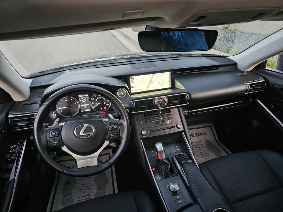 2019 Lexus IS 3rd Gen - Image 9 of 20