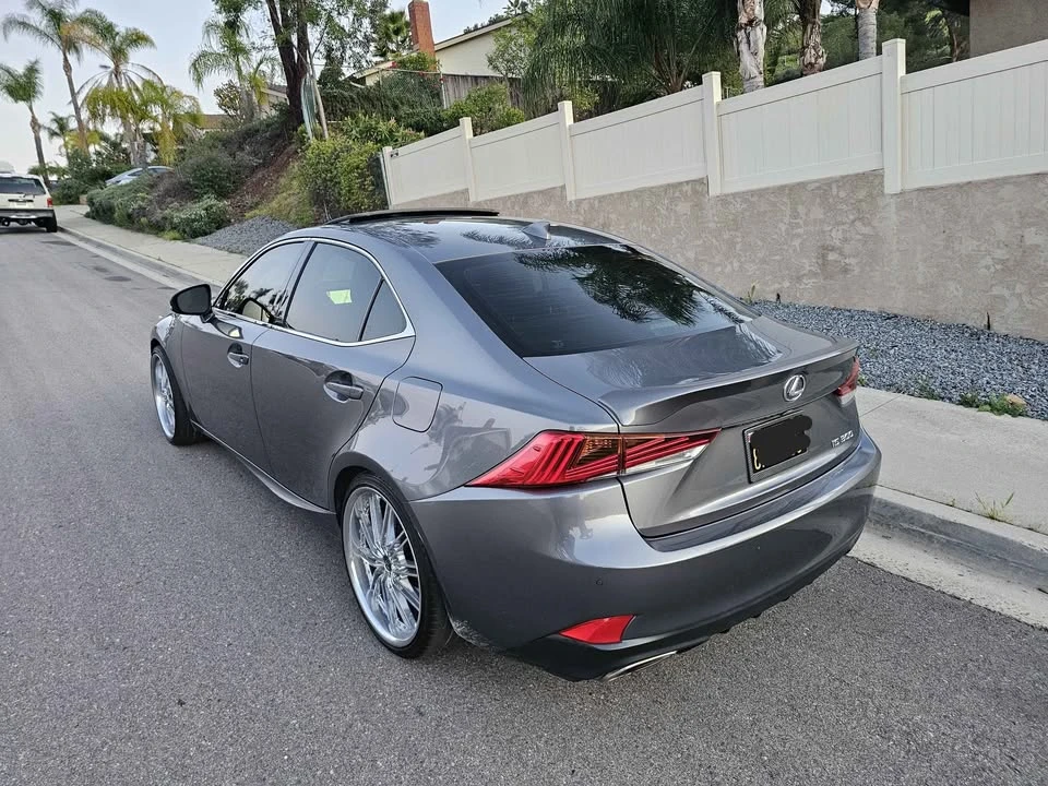 2019 Lexus IS 3rd Gen - Image 6 of 20