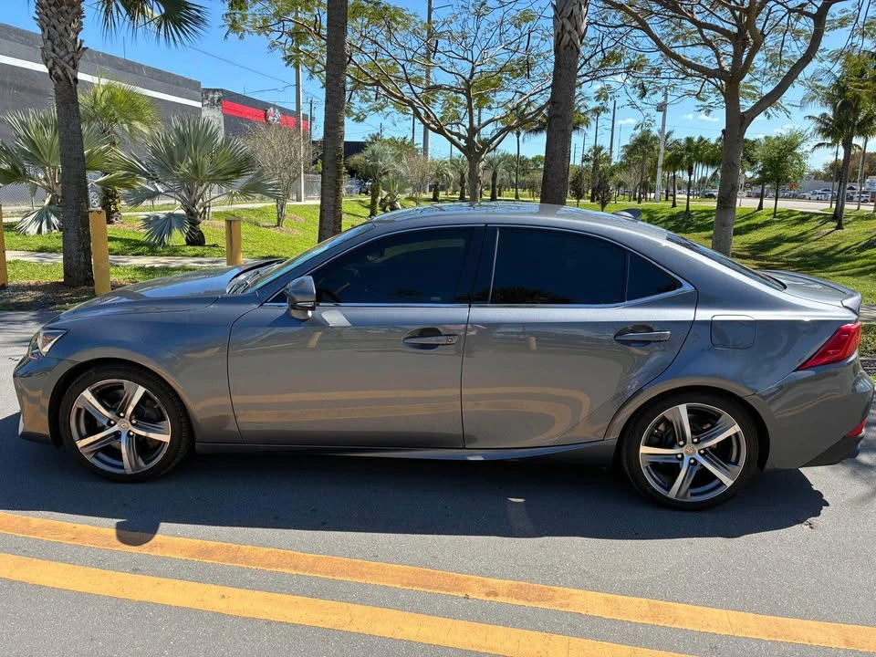 2019 Lexus IS 3rd Gen - Image 3 of 9