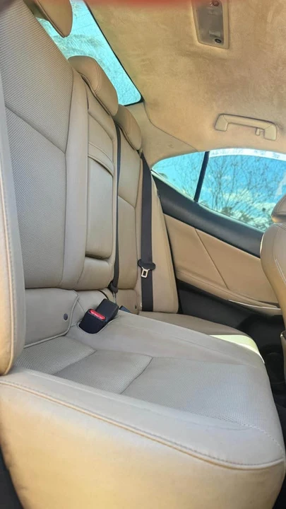 2019 Lexus IS 3rd Gen - Image 8 of 10