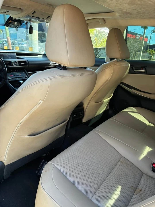 2019 Lexus IS 3rd Gen - Image 6 of 9