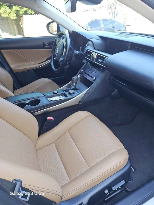2019 Lexus IS 3rd Gen - Image 12 of 18