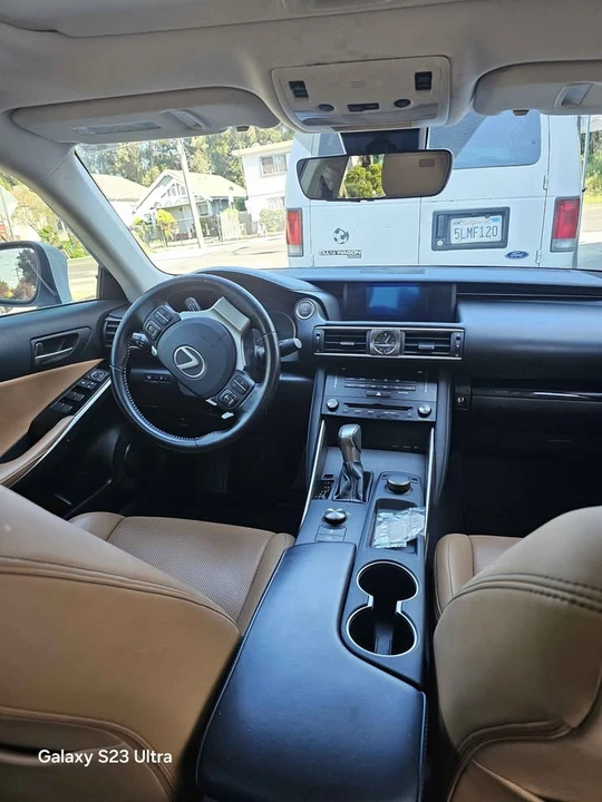 2019 Lexus IS 3rd Gen - Image 11 of 18