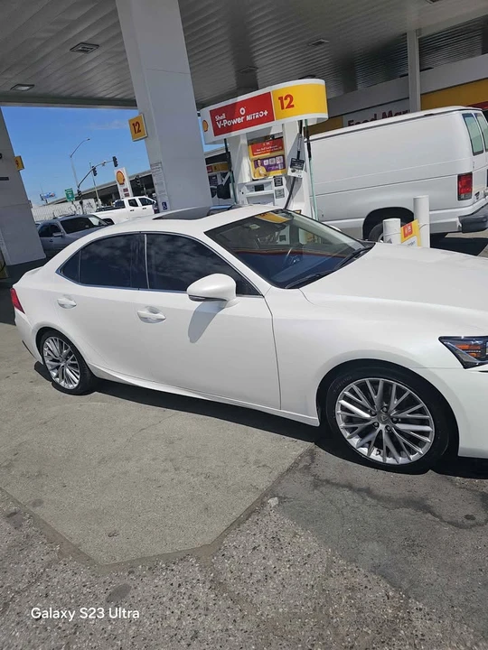 2019 Lexus IS 3rd Gen - Image 4 of 18