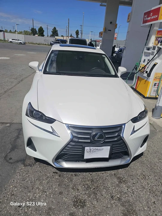 2019 Lexus IS 3rd Gen - Image 2 of 18