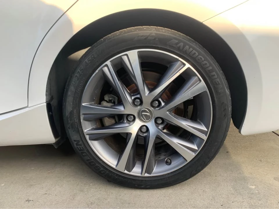 2019 Lexus IS 3rd Gen - Image 6 of 14