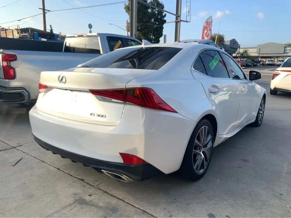 2019 Lexus IS 3rd Gen - Image 4 of 14