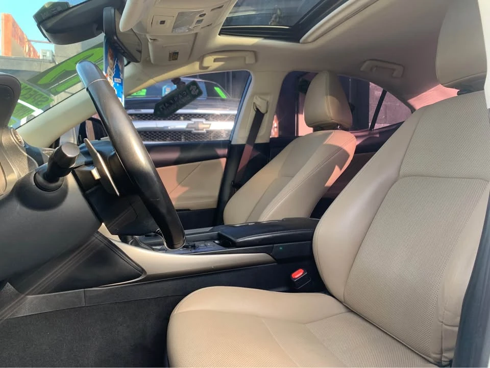 2019 Lexus IS 3rd Gen - Image 8 of 14