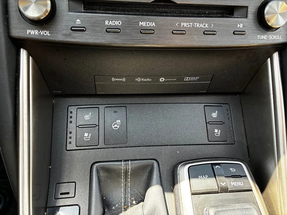 2019 Lexus IS 3rd Gen - Image 8 of 13